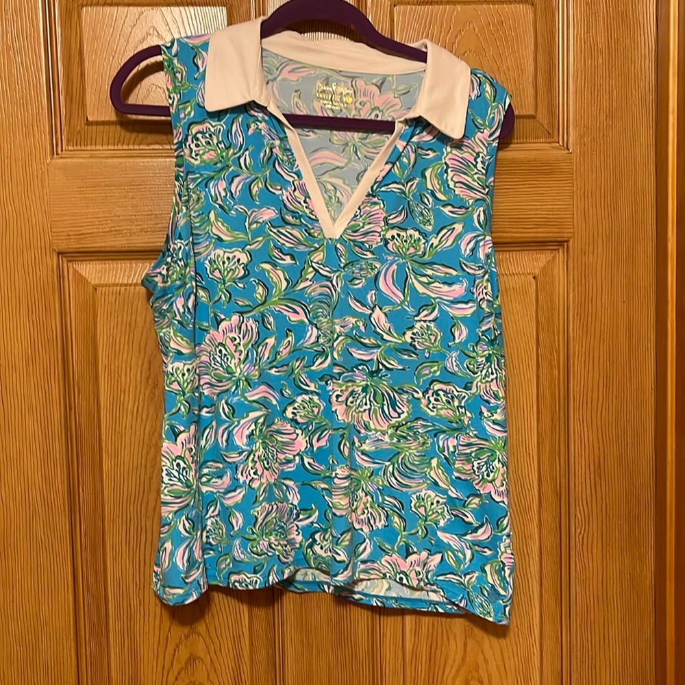 Lilly Pulitzer sleeveless polo
Size xl